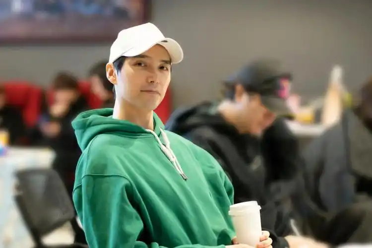 阿云嘎的音乐剧排练照