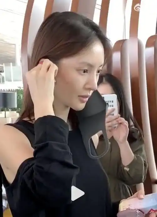 恕我直言金晨就是一张整容失败的脸