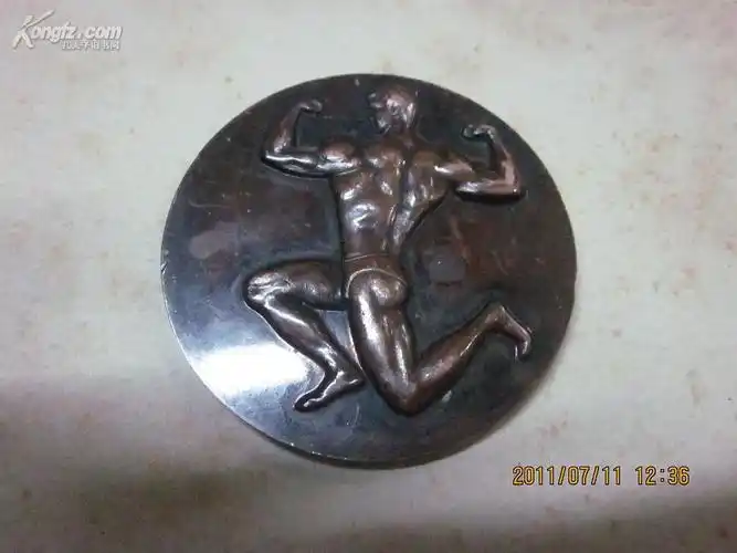 1986年深圳举行的第四届力士杯男女健美邀请赛牌