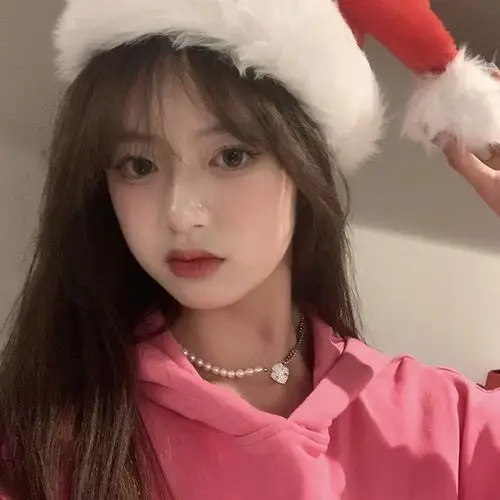 求圆圆脸女生头像