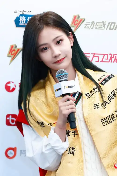 袁一琦夺冠后的个人舞台##snh48袁一琦年度风尚歌手##袁一琦东方风云