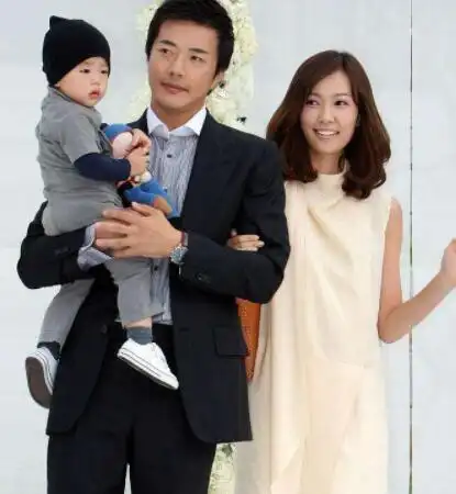 图申贤俊与孙泰英分手后女神和权相宇不日即将大婚