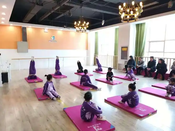 星海艺术学校刘老师周日上午班公开汇报课