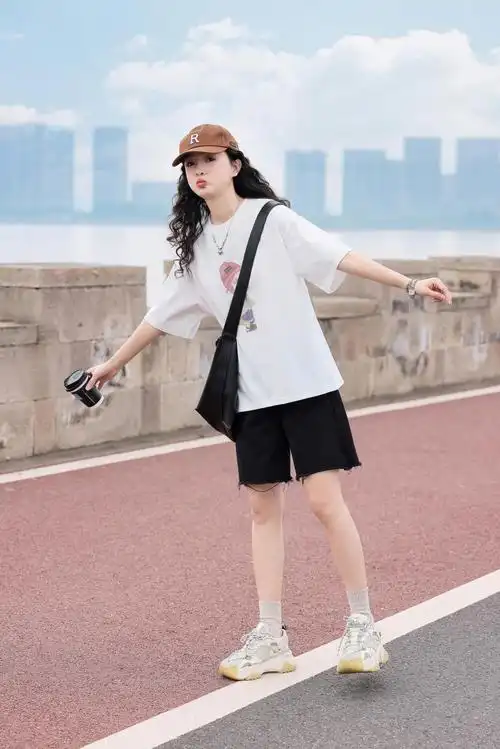 外套卫衣t恤-抖音网红模特,淘宝女装模特,广州女装模特,杭州女装模特