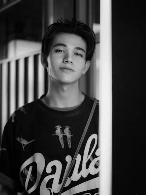 庆怜创造营旧照