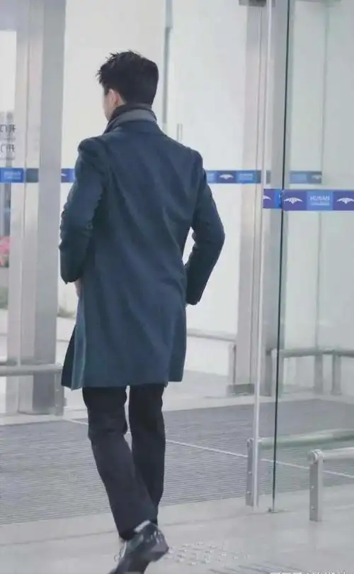 连皱纹都充满着男人味|靳东|黄宗泽|刘奕君|小鲜肉|霸道总裁_网易订阅