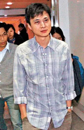 承诺撇周慧敏加拿大双宿双栖 倪震失言张茆哭崩