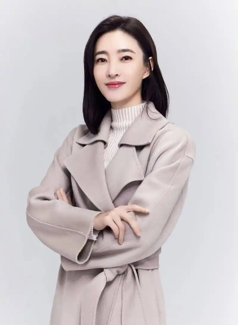 王丽坤这是怎么了,剧里被家暴了了吗?她真不愧是是素颜女神