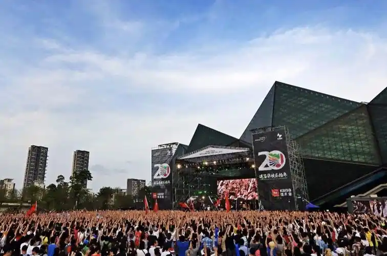 迷笛音乐节来啦林肯汽车冠名唐舞台这份攻略送给你