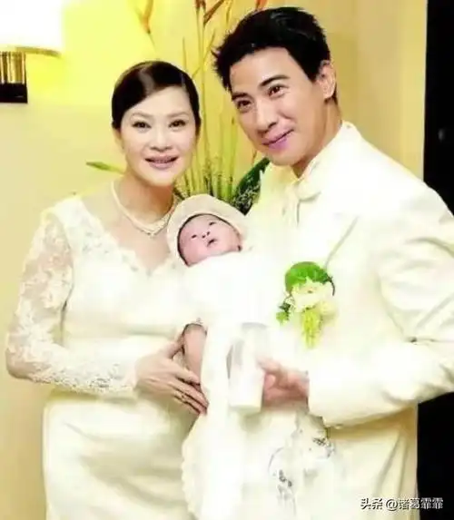 俞小凡生了一个儿子,2004年又生了一个女儿,但家里的经济状况却不容许