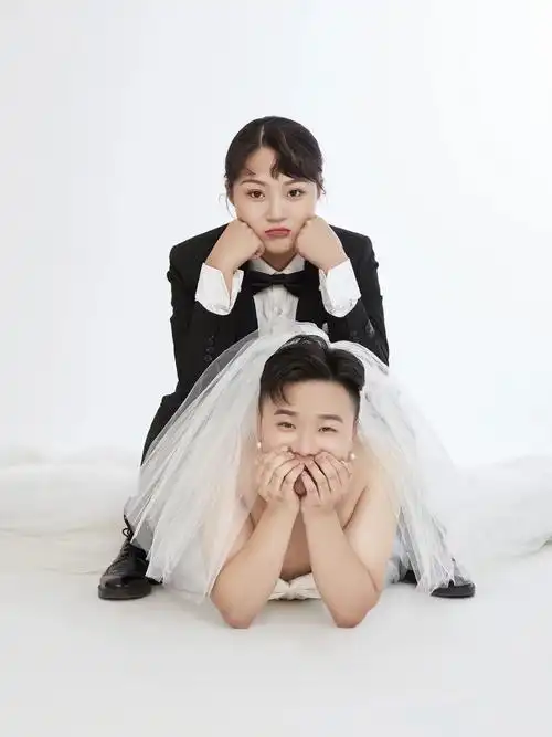 看一次开心一次的反串婚纱照78被甜蜜到了