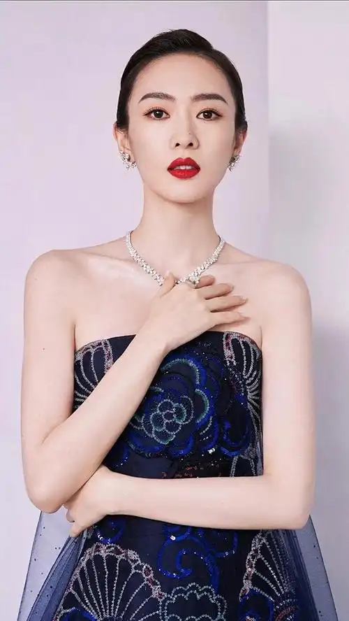 童瑶个人资料 童瑶个人资料及简介-星星快文