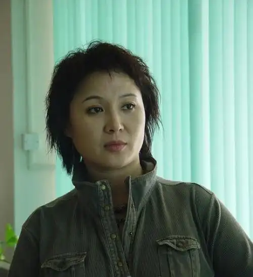 普超英,女,1960年2月生,彝族,国家二级演员,中国电影家协会会员,中国