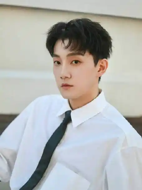 范世锜刷鞋式社交#为什么范世琦每次出圈方式都这么搞笑,竟然通过刷