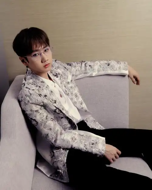 微博之夜##汪苏泷微博年度品质唱作歌手