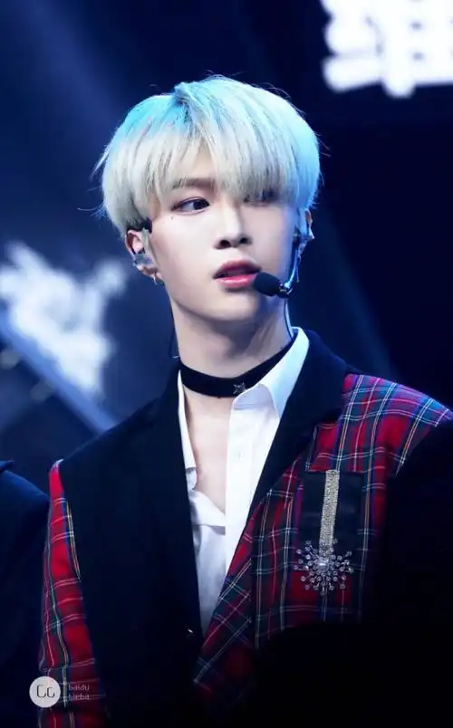 偶像练习生 范丞丞