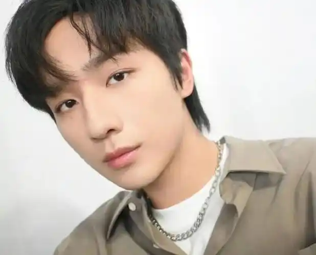 蔡徐坤洗白?郭麒麟被赶?王鹤棣割韭菜?赵露思背刺