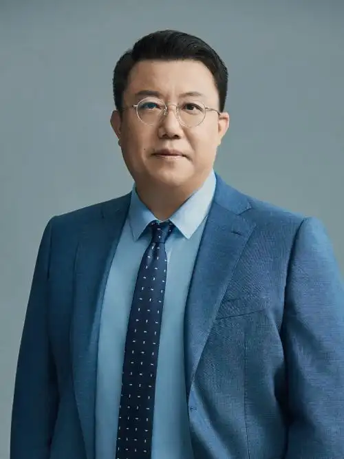 华为公司高级副总裁,中国区总裁 鲁勇