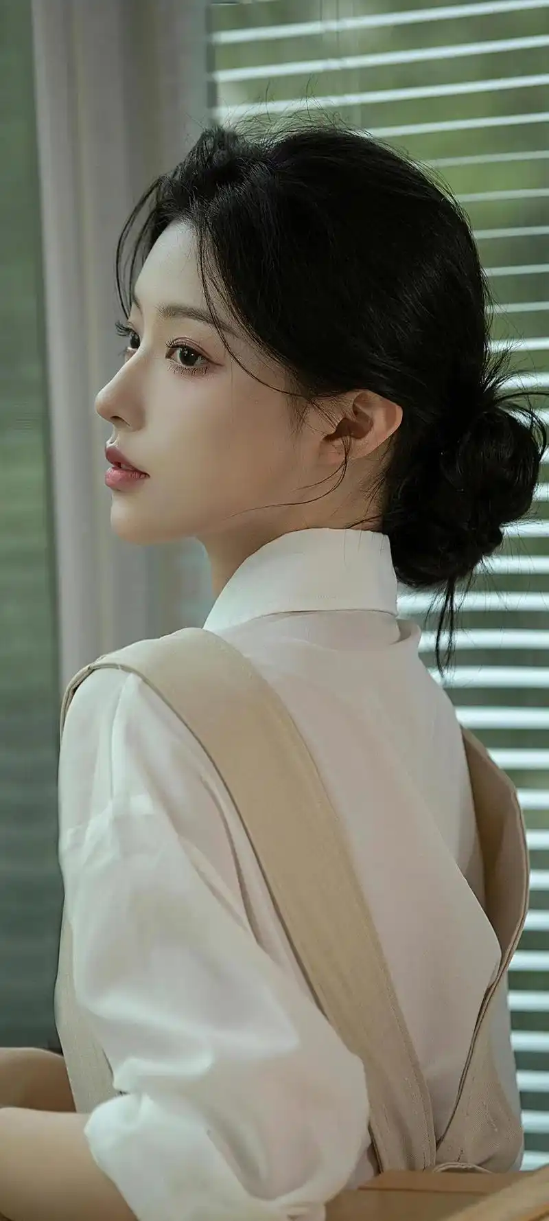 精选抖音潮图小姐姐壁纸