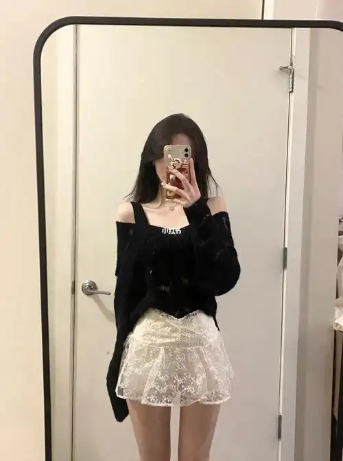 对镜拍ootd公主风小裙子穿搭分享