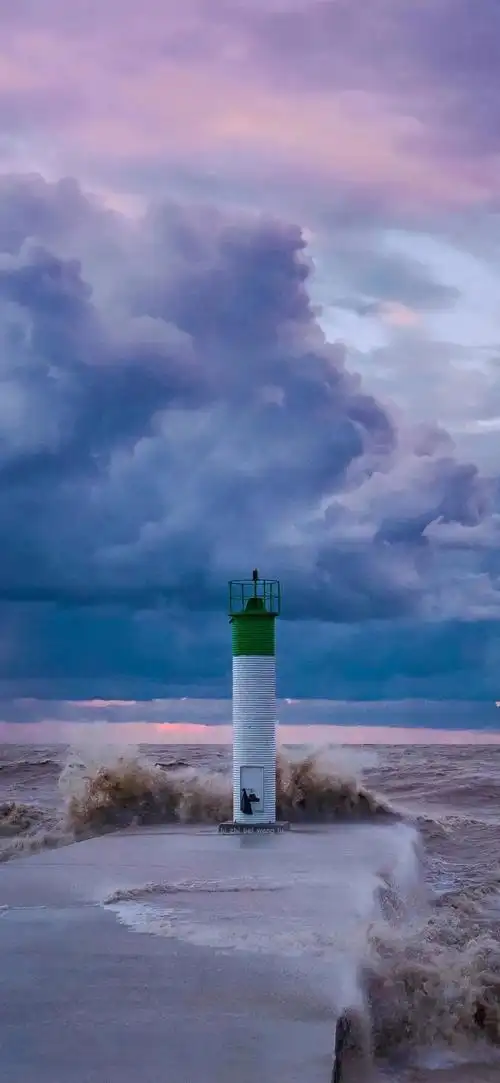 有没有那种看起来舒服又显成熟男生用的壁纸锁屏