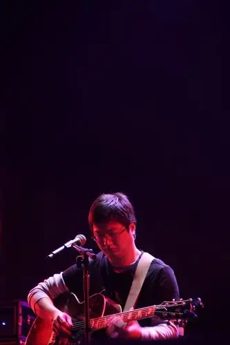 关于李志我了解的不多我只是曾听别人说过他的事