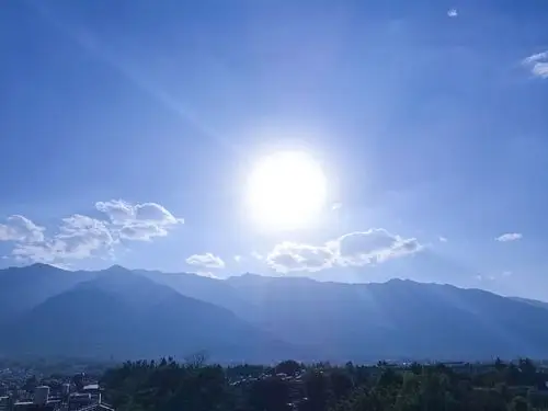 4月21日下午的大理苍山太阳