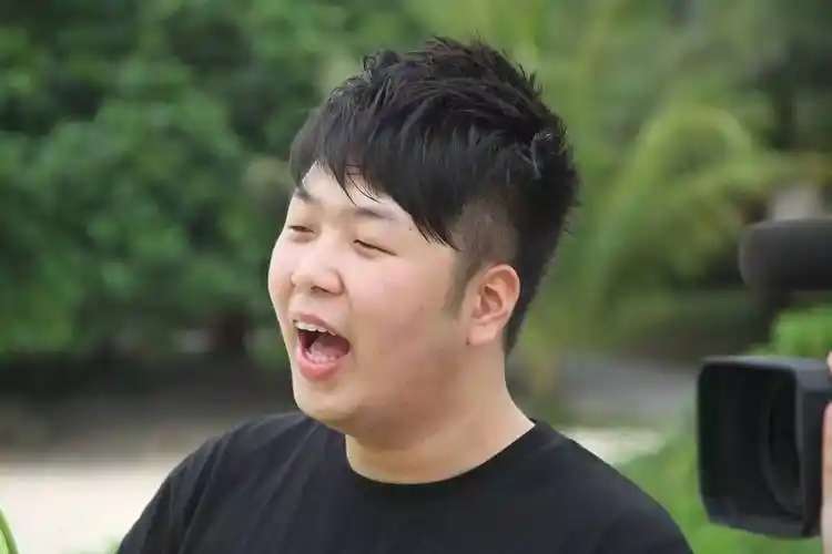 这些微胖男生怎么破?