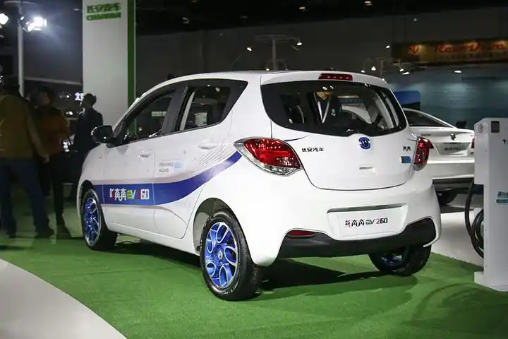 长安新奔奔ev260于2月26日上市 综合续航251km