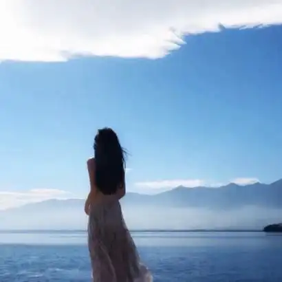 性感照片头像女生背影唯美成熟气质的性感背影女头