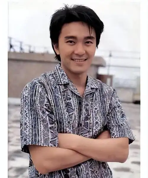 62岁周星驰未婚原因曝光,并不是因为朱茵,而是终身难忘的她