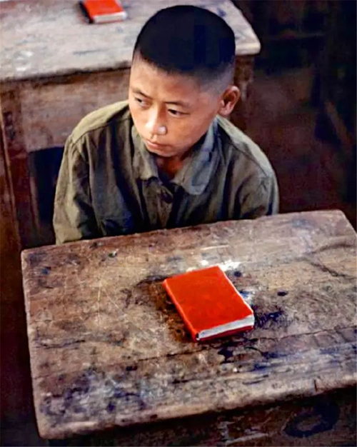 70年代孩子童年老照片:图六字典你们见过吗?