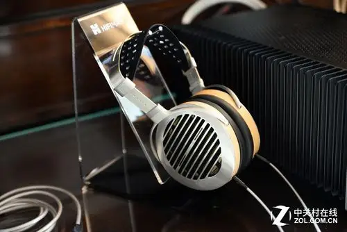 【高清图】 hifiman香格里拉静电耳机系统惊艳ces图2