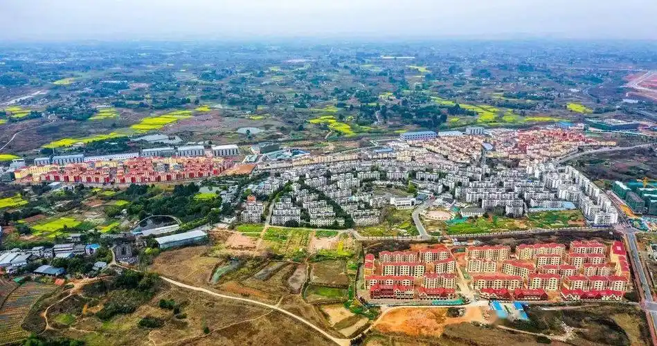 龙泉山下,美丽新福洪,谱写乡村振兴新篇章!_洪镇