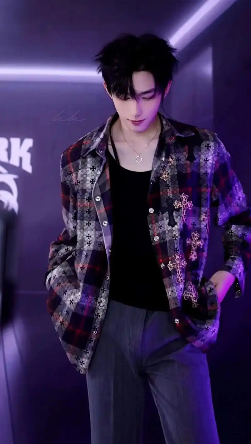 鲨鱼尹锐 #185 #奶狗 #精神小伙 #阳光男孩 零碎的 - 抖音