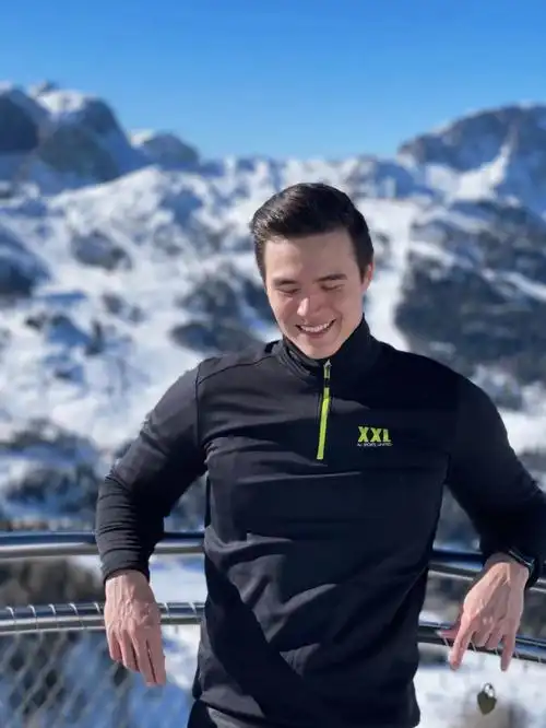 中欧混血儿雪上王子