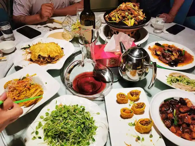 丰盛大餐生日宴