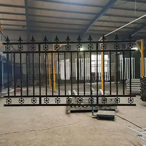 18米厂区小区外围墙铁艺护栏学校镀锌方管焊接铁艺栏杆