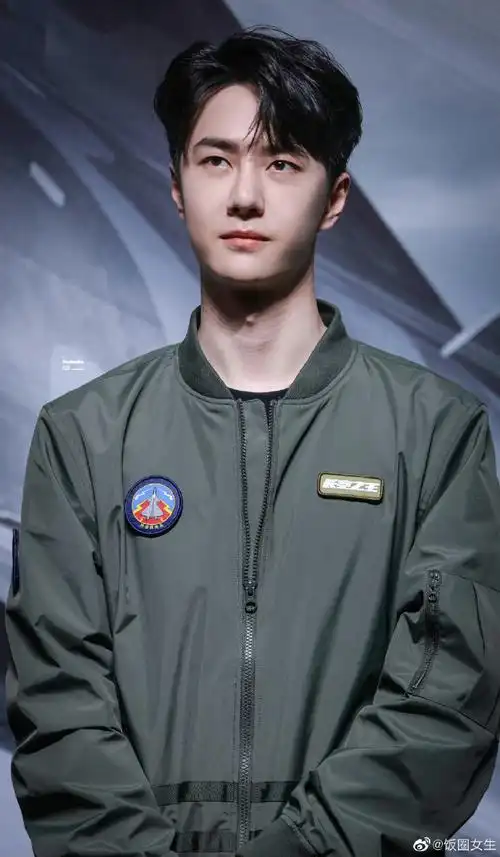 长空之王#演员王一博也成长了!未来的路还很长,我们一步一步走[奋穄]