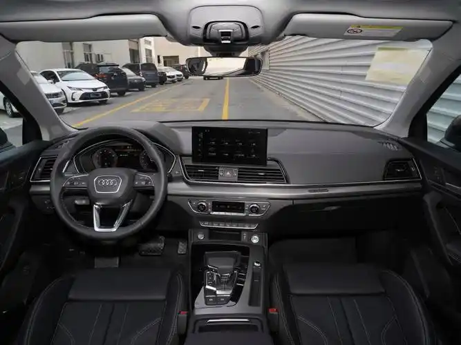 一汽奥迪 奥迪q5l 2022款 改款 45t 豪华动感型