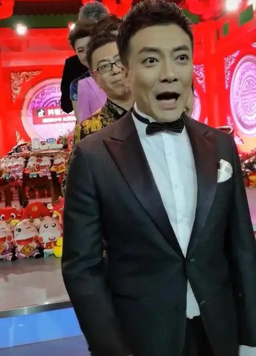 辽宁春晚主持人阵容曝光!名嘴周炜挑大梁,赵本山爱徒闫学晶也在