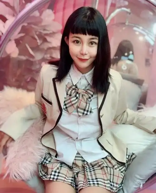 为什么说马诺拜金(那个宁坐宝马哭)(16)