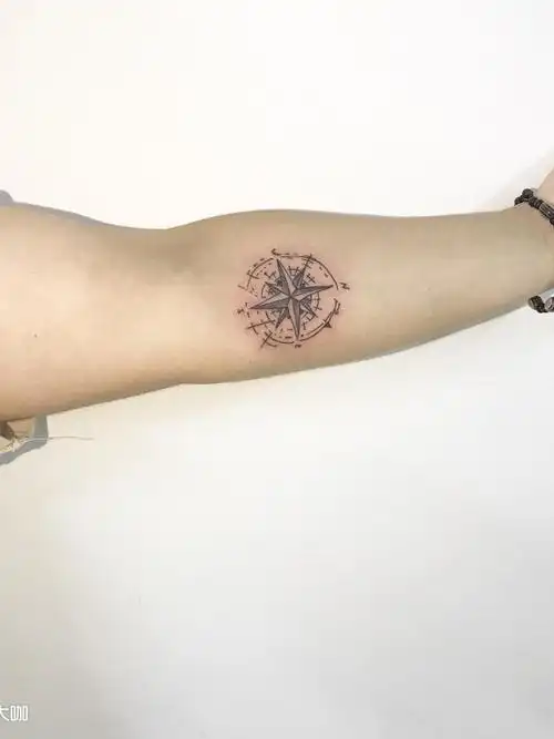 罗盘_纹身图案手稿图片_韩子云的纹身作品集