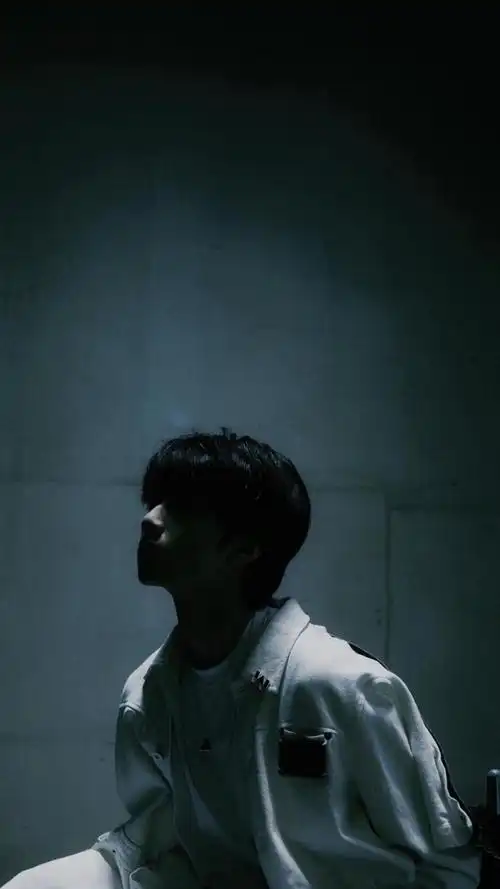 小鲜肉刘耀文帅气迷人写真