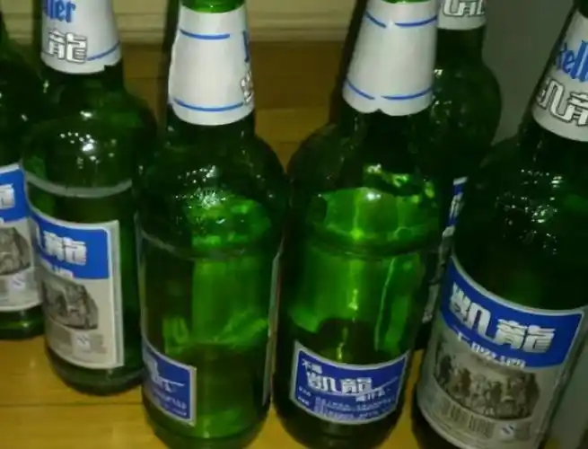 买啤酒,这4种用料最扎实,酒劲十足爽口好喝,网友:一瓶见周公