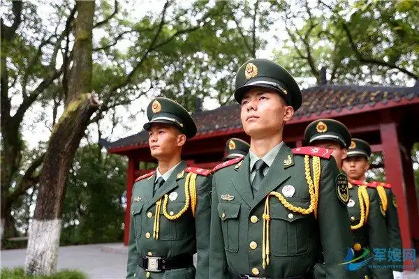 武警丽水支队组织官兵参加驻地公祭活动