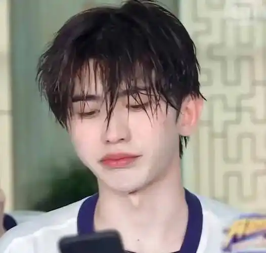 "内娱还会出现下一个蔡徐坤吗"话题居热搜前排网友质疑热搜目的_相关