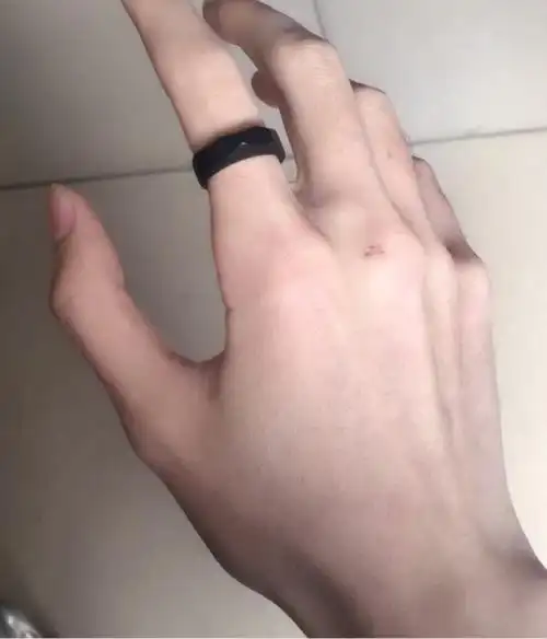 能否共享一张标准的男性手模的样片?