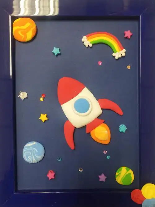 手工作品:遨游太空