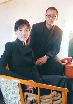 张延和她的"经纪人"老公张锦程正在天津拍摄电视剧《希望》这是张延